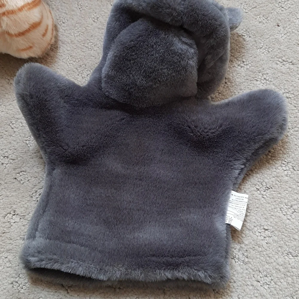 4 Hand Puppets